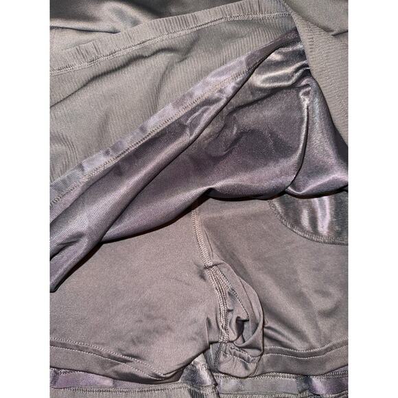 ADIDAS- NEW - golf skirt skort gray size L - Picture 5 of 5
